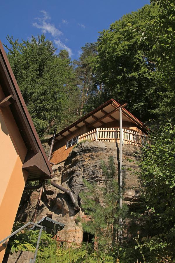 Malbenka - Chata Na Skale Pod Hradem Кокоржин Экстерьер фото